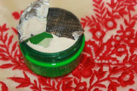 Spa Ceylon Ayurveda Green Mint Cooling Foot Scrub Review