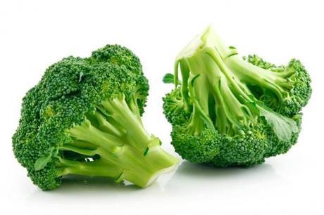  photo two-heads-of-broccoli_zpskjhakpox.jpg