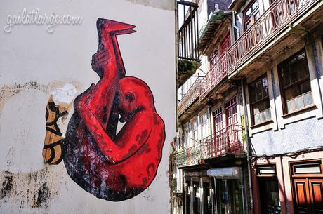 godmess street art (R. de Cimo de Vila, Porto)
