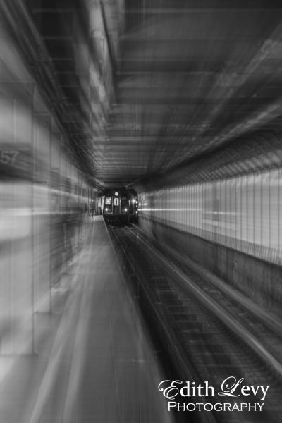 New York, Manhattan, subway, subway series, zoom, black and white