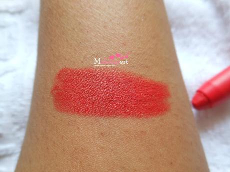 Revlon Colorburst Matte Balm Striking // Review, Swatches, On My Lips