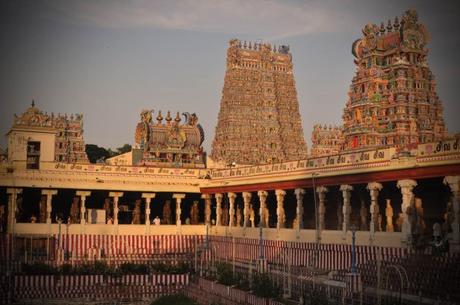 Learn more about Meenakshi Temple – Madurai