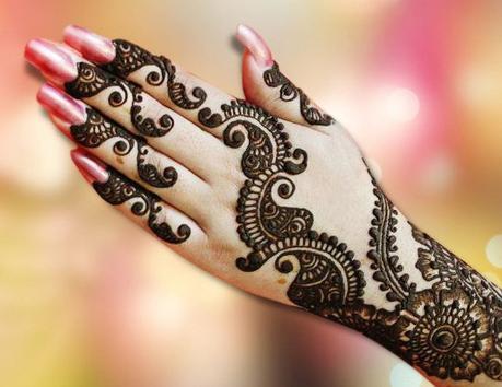Different Types of Mehendi Designs with Images