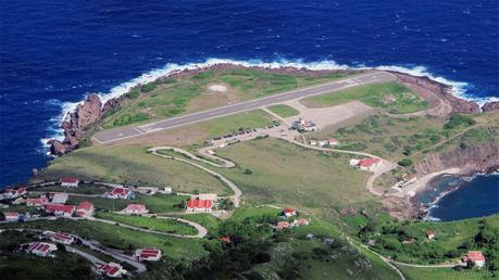 Juancho E. Yrausquin Airport – One of the most dangerous airports in the world