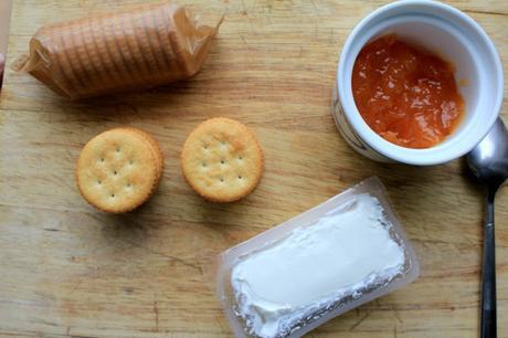 Apricot & Goat Cheese Bites