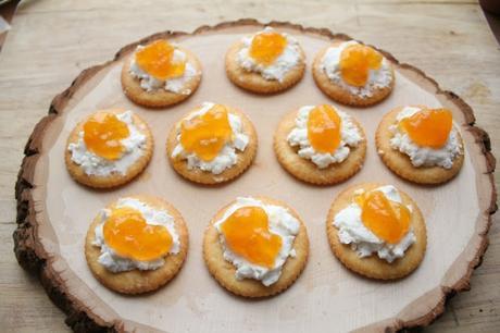 Apricot & Goat Cheese Bites