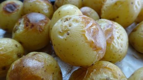 kashmiri-dum-aloo-fried-potatoes-curry-Kashmir-recipe