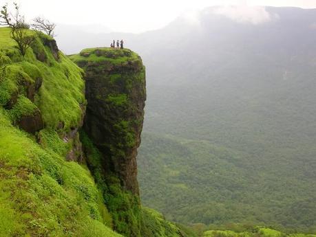 Top 20 Tourist Destinations in India to Be Visited with Just Rs. 10,000 in Your Pocket