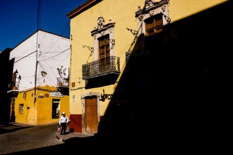 This street corner near the post office proved to be a great spot late in the afternoon. The sun in Guanajuato literally slices a place like this in two.