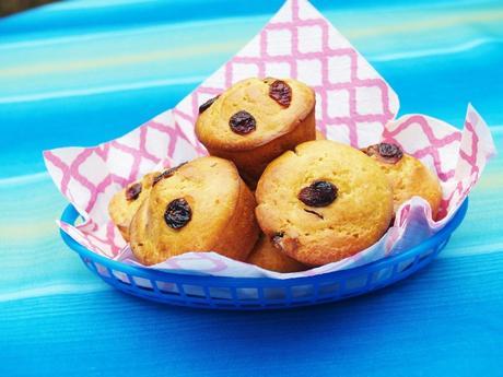 Sweet and Spicy Hummus Muffins 