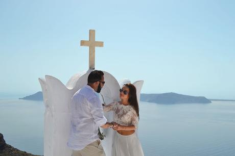 Santorini elopment Classy, simple, and angelic as per our american bride