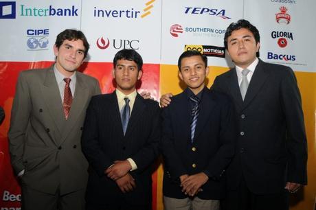 Karolo (far left) and his teammates from San Martín won first place in the inaugural business plan contest in 2008.