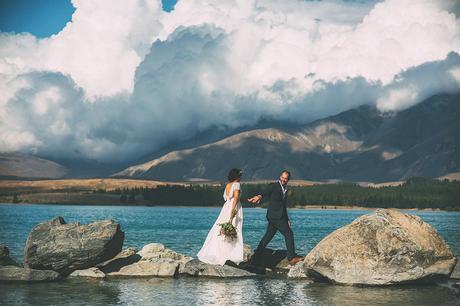A Lake Tekapo Woolshed Wedding by Rachel Wybrow Photography