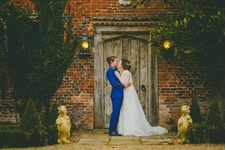 LUCY & ELLIOTT | HALES HALL BARN | A NORFOLK WEDDING