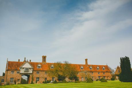 LUCY & ELLIOTT | HALES HALL BARN | A NORFOLK WEDDING