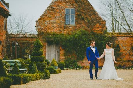 LUCY & ELLIOTT | HALES HALL BARN | A NORFOLK WEDDING