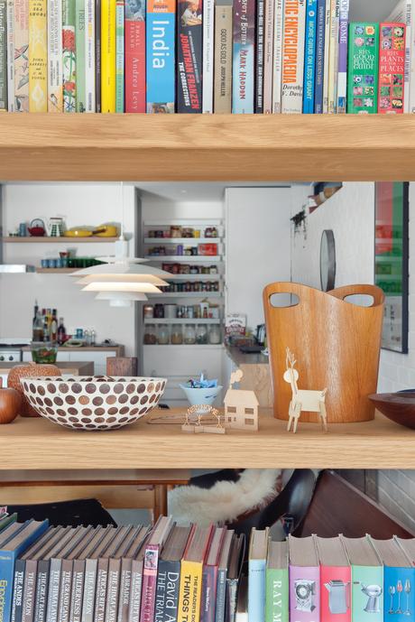 Decorative dining area wooden bookshelf