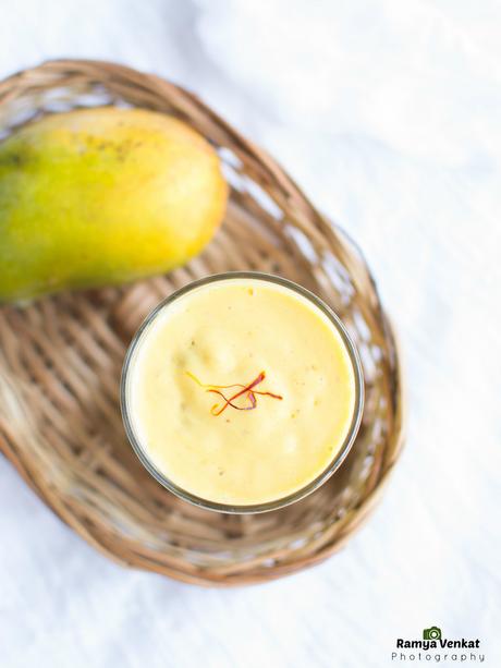 mango dates smoothie - easy mango recipes