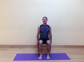 Featured Pose: Extended Side Angle Pose (Utthita Parsvakonasana) Featured Pose: Extended Side Angle Pose (Utthita Parsvakonasana)