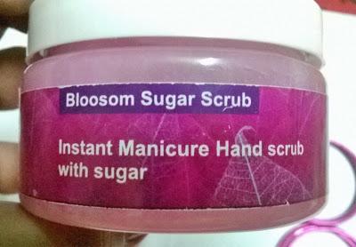 Bloomsberry Minute Manicure Review