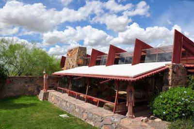 FRANK LLOYD WRIGHT’S TALIESIN WEST – Guest Post by Caroline Hatton