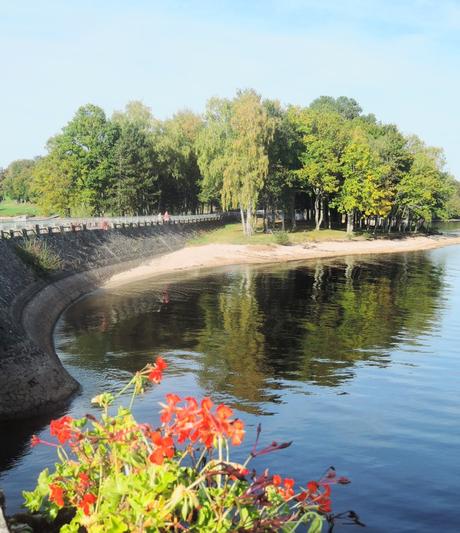 La isla Vassivière en el lago La Maude