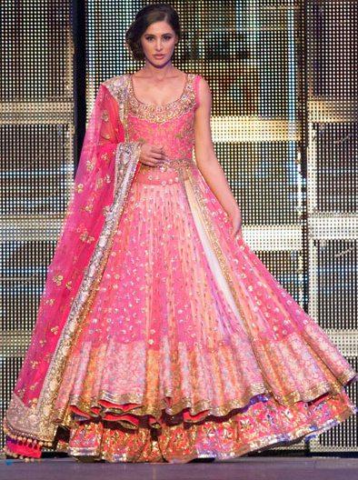 5 Best Indian Bridal Dresses For Every Type Of Bride Paperblog