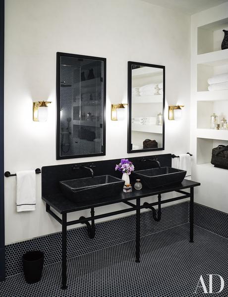 Naomi Watts's artistic and stylish New York City Apartment