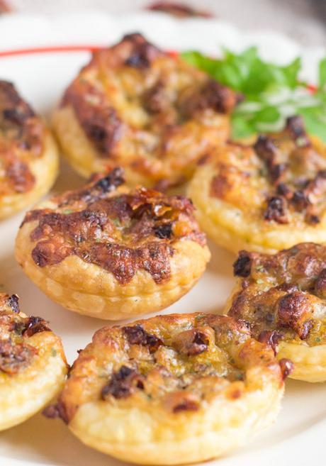 Sun-dried Tomato and Pesto Mini Quiches | The Recipe Redux