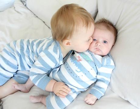 Life With Irish Twins: Finding Out & The First Weeks