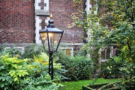 In & Around London… Lights & Lamps