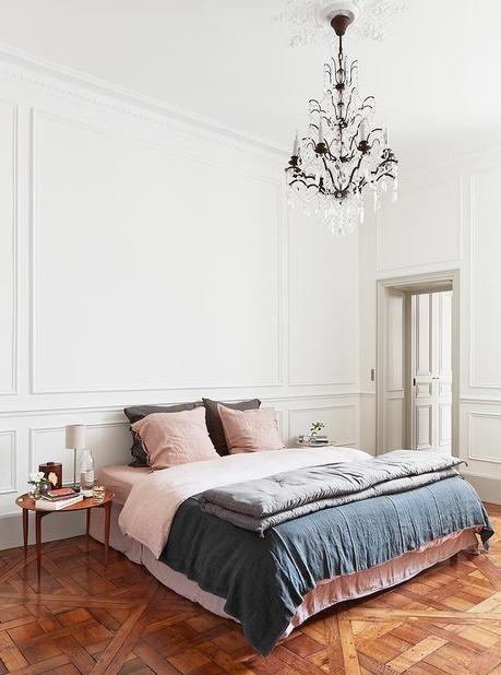 Beautiful bedrooms in shades of gray Beautiful bedrooms in shades of gray