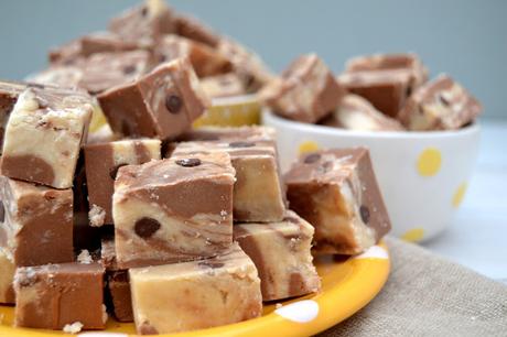 Brownie batter flavoured fudge and cookie dough flavoured fudge swirled together to give the ultimate tasting sweet treat which tastes just like licking out the bowl.