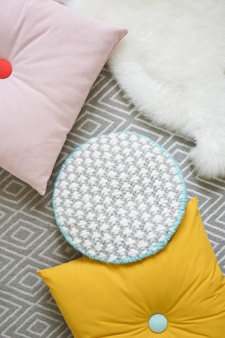 Make A Modern Cross Stitch Cushion