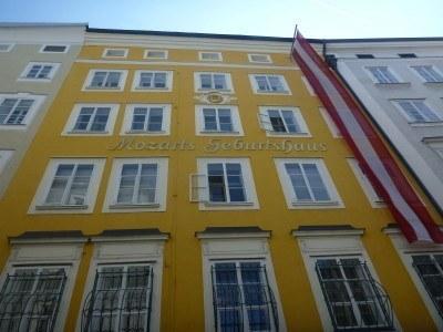 Backpacking in Austria: Taking Full Advantage of the Salzburg Card #visitsalzburg Mozart's Birthplace, Salzburg #visitsalzburg