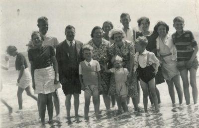 Interview with 83 Year Old Blogger Ron Hands in Southbourne, Dorset, England: Author of ‘Growing Up With War’ Growing up with war - Ron Hands