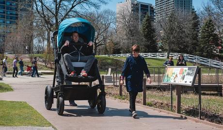 giant-baby-stroller-1