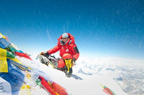 Melissa Arnot Becomes First American Woman to Summit Everest Without Oxygen