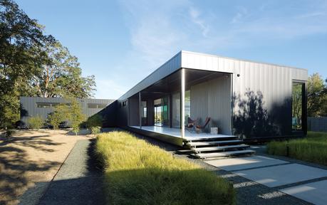 Marmol Radziner–designed prefab house