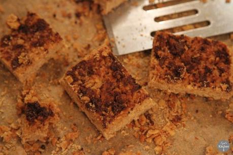 Crunchy Chocolate Flapjack Bars