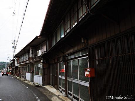 中馬街道の脇道宿場町、日本大正村・明智 /  Akechi, where Nanboku and Chuma highways come together.