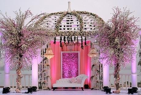 10 Awesome Indian Wedding Stage Decoration Ideas