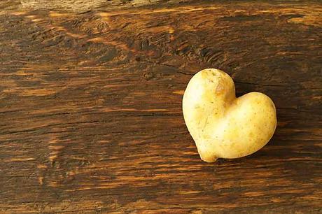 How to Lighten Skin with Potato