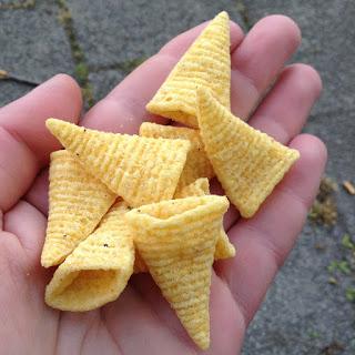 walkers bugles sour cream and black pepper