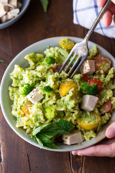Almond Broccoli Pesto Pasta Recipe with Chicken, an easy, healthy 30 minute dinner recipe!