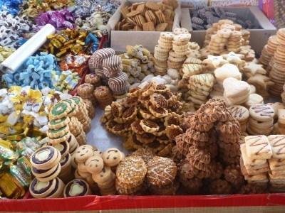 Backpacking in Kyrgyzstan: My Top 20 Sights in Bishkek Osh Bazaar: backpacking in Bishkek, Kyrgyzstan