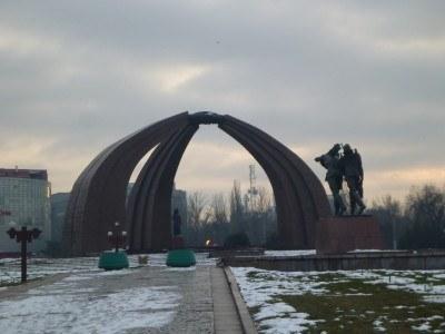 Backpacking in Kyrgyzstan: My Top 20 Sights in Bishkek Victory Square on a winter sunset