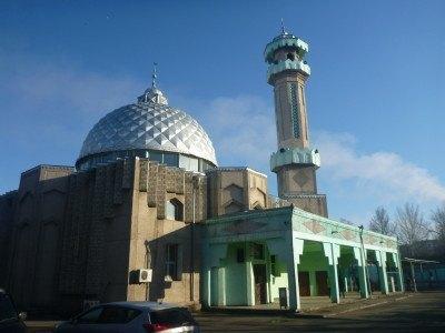 Backpacking in Kyrgyzstan: My Top 20 Sights in Bishkek Central Mosqu, Gogol Street, Bishkek