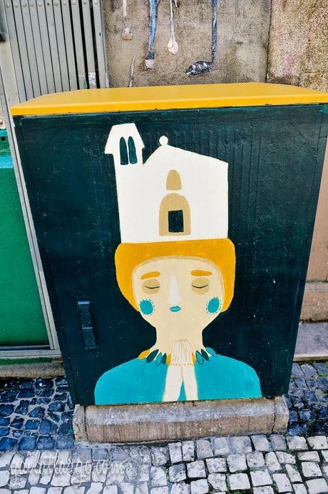 electrical box street art on Rua de Cedofeita, Porto, by Mirjam Siim