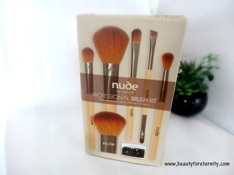 Christmas Gift Guide - Gifts Sets For Her Under $30 feat. Nude By Nature 8 Piece Professional Brush Kit